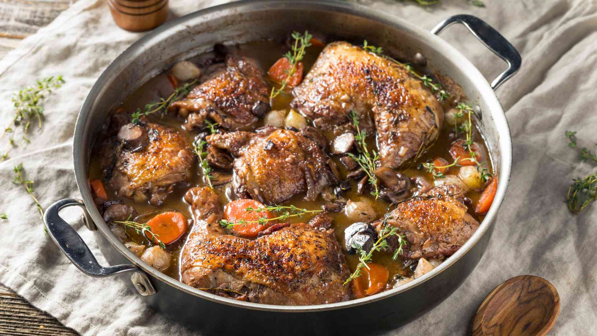 Poulet cuit four avec vin